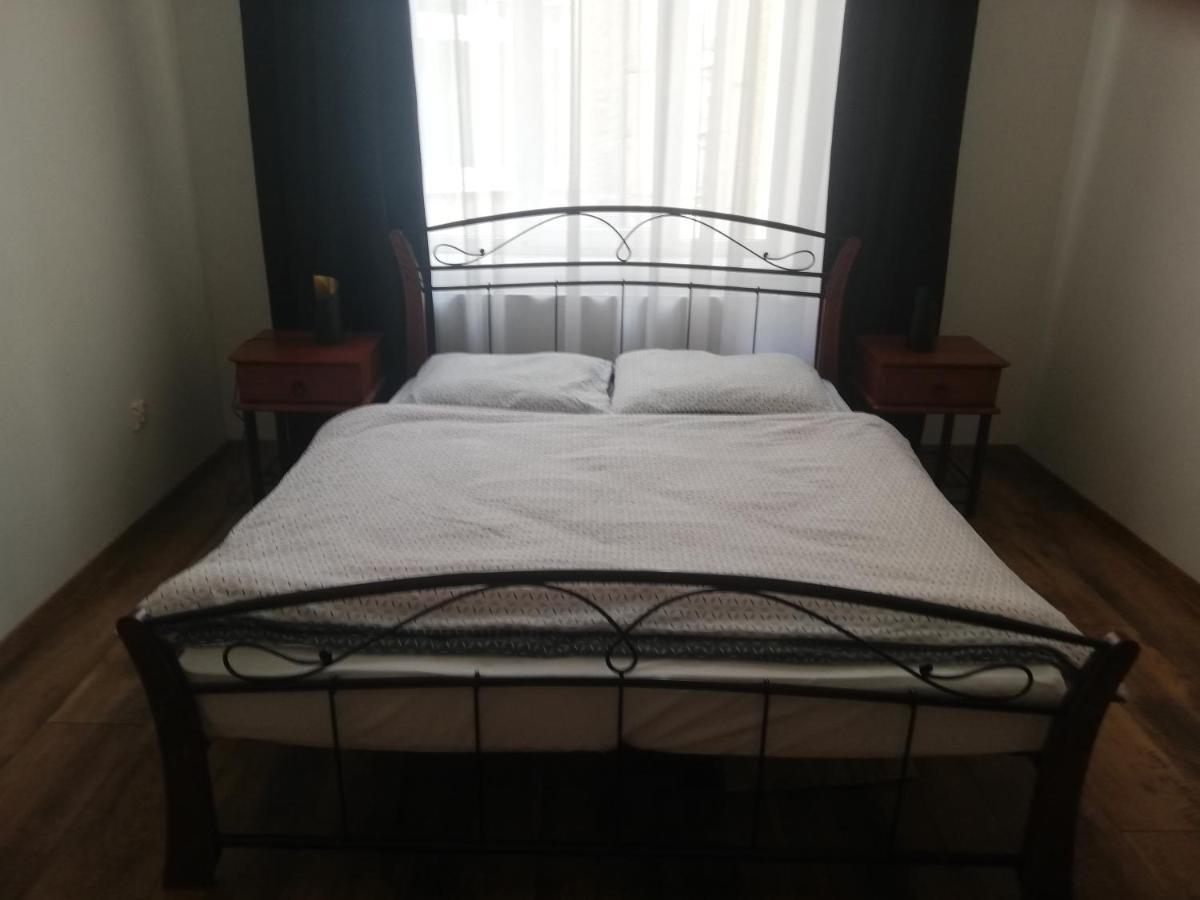 Apartman Oasis ชิลินา ภายนอก รูปภาพ