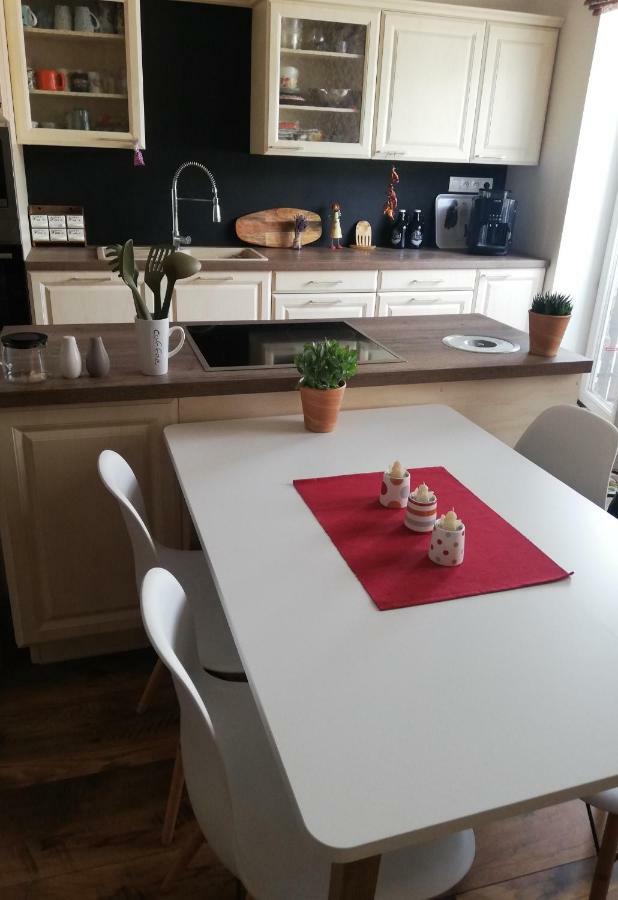 Apartman Oasis ชิลินา ภายนอก รูปภาพ